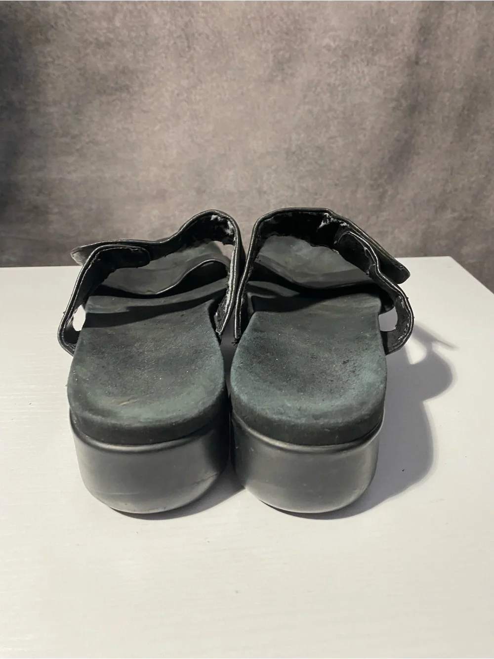 N/A comfortable men